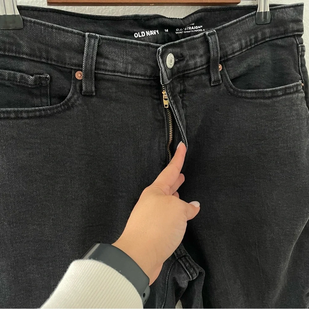 Old Navy O.G. Straight high rise black wash raw hem size 14 - Picture 5 of 8